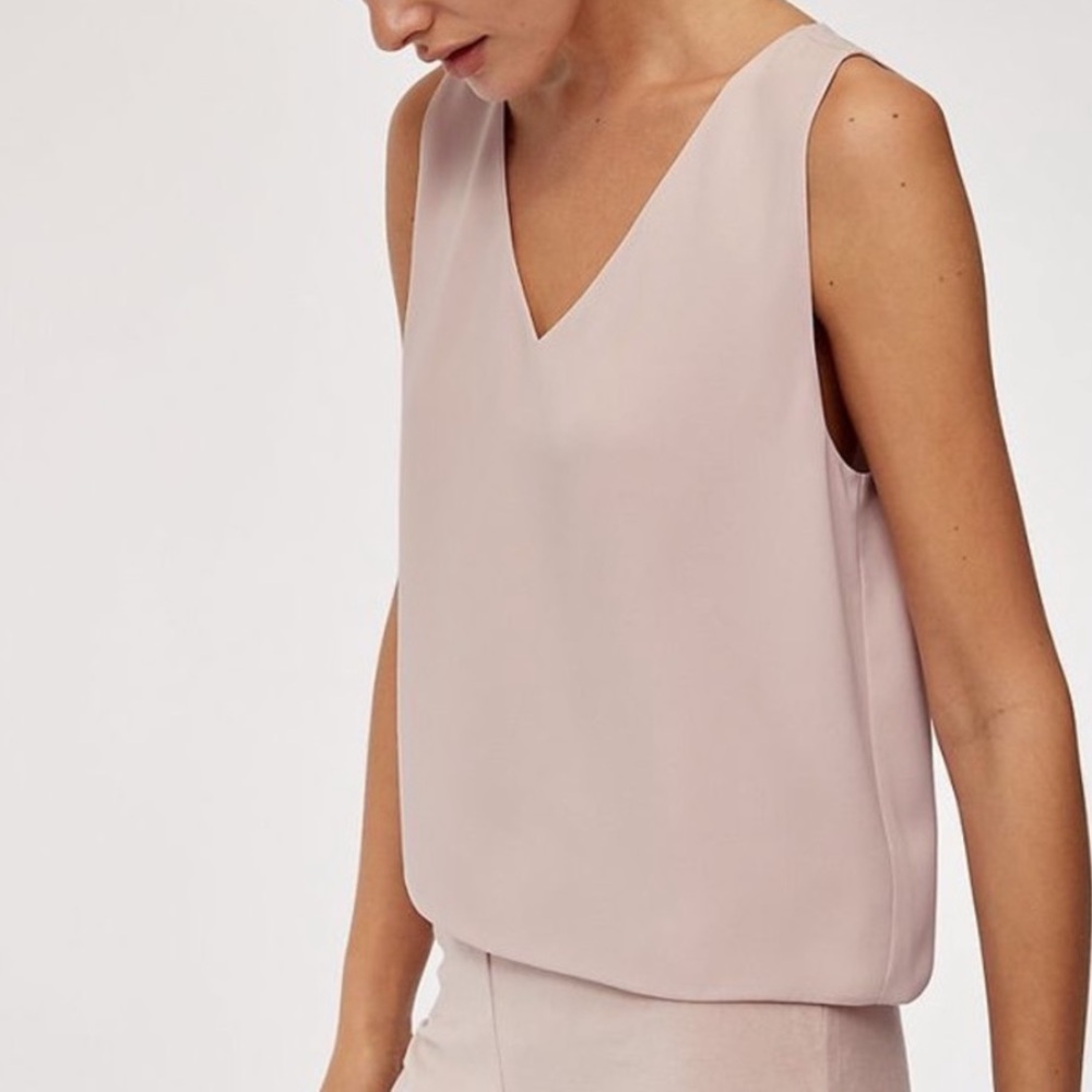 Aritzia Babaton Vara Blouse M